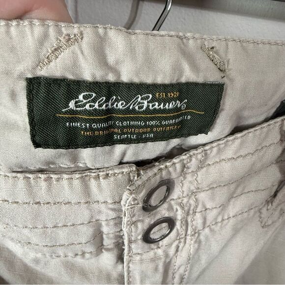 Eddie Bauer Tan Cargo Pants Relaxed Fit Lightweight - Picture 3 of 6